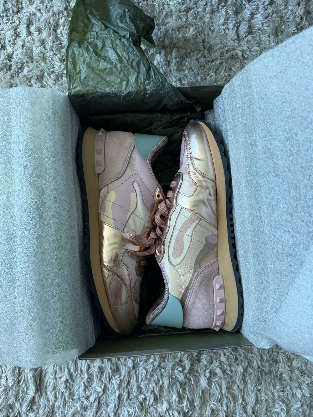 Valentino Rose Gold & Pink Camo Fashion Sneakers – Women’s Size 39 - Picture 5 of 7